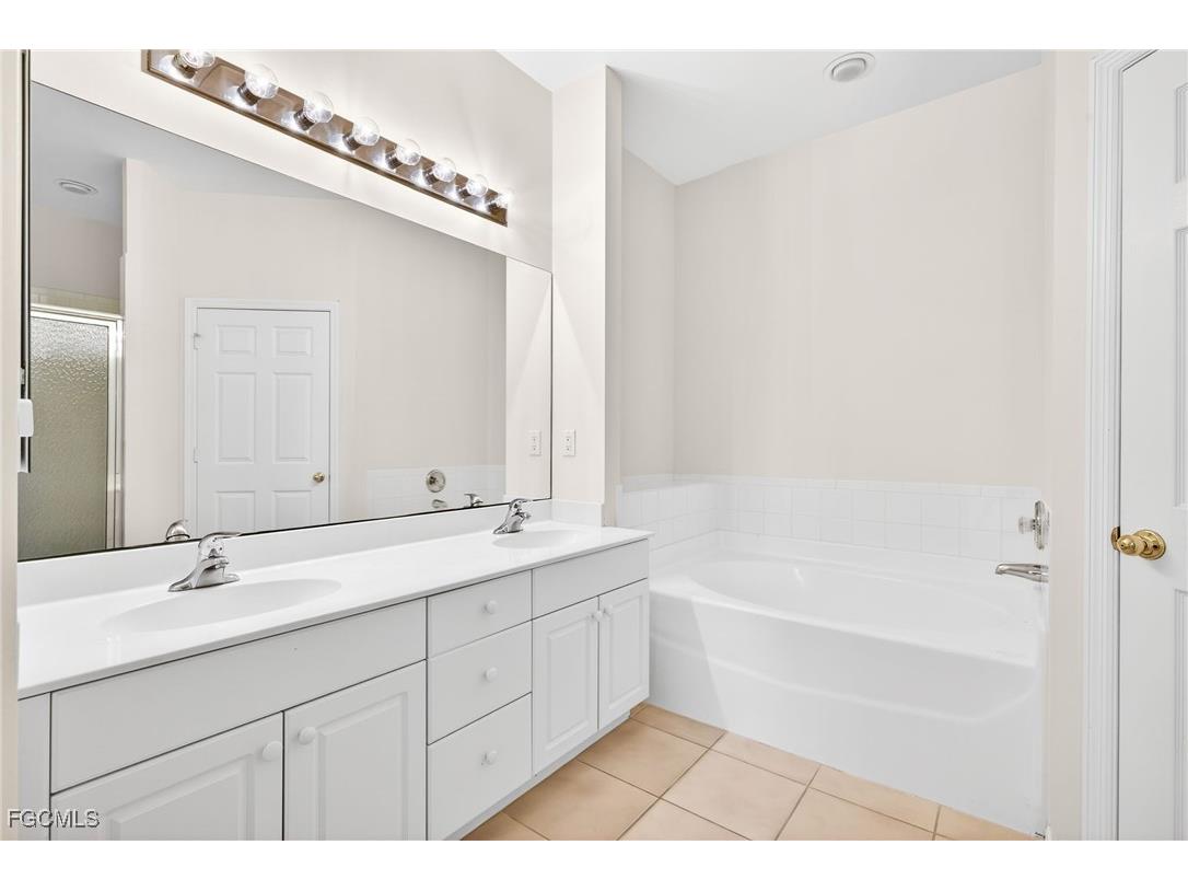 11865 Bayport Lane #1201 Fort Myers FL 33908 2025022109 image23