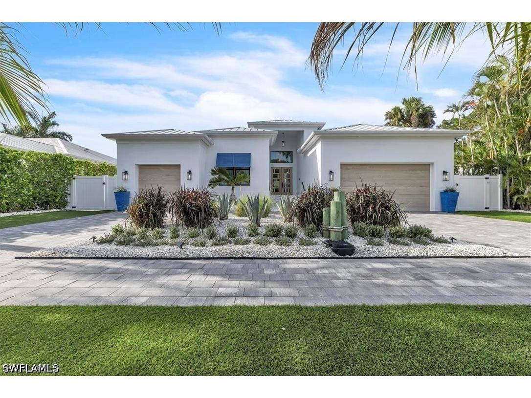 1187 22nd Avenue N Naples FL 34103 226023579 image1