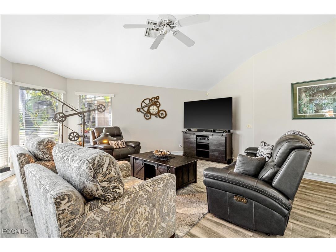 11872 Princess Grace Court Cape Coral FL 33991 2026001132 image19