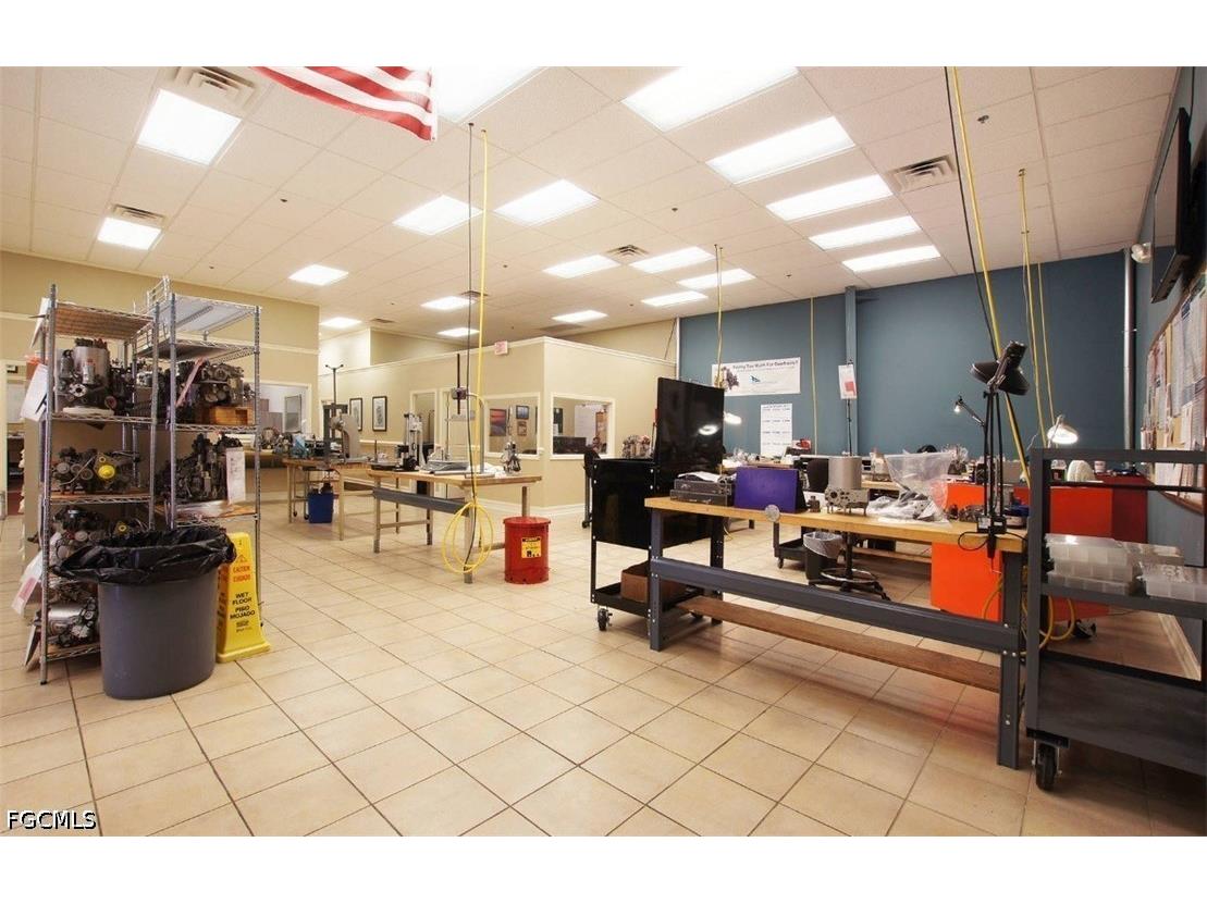 11880 Lacy Lane Fort Myers FL 33966 2026014352 image5