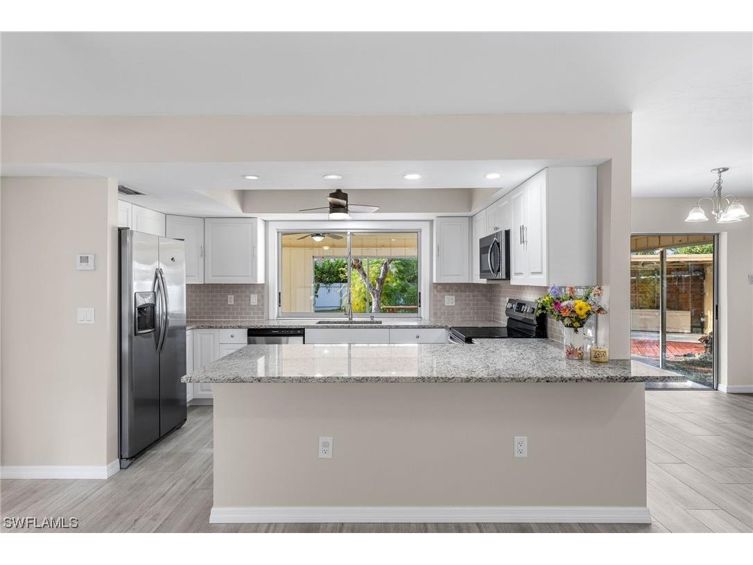 11880 Mcgregor Boulevard Fort Myers FL 33919 224008314 image1