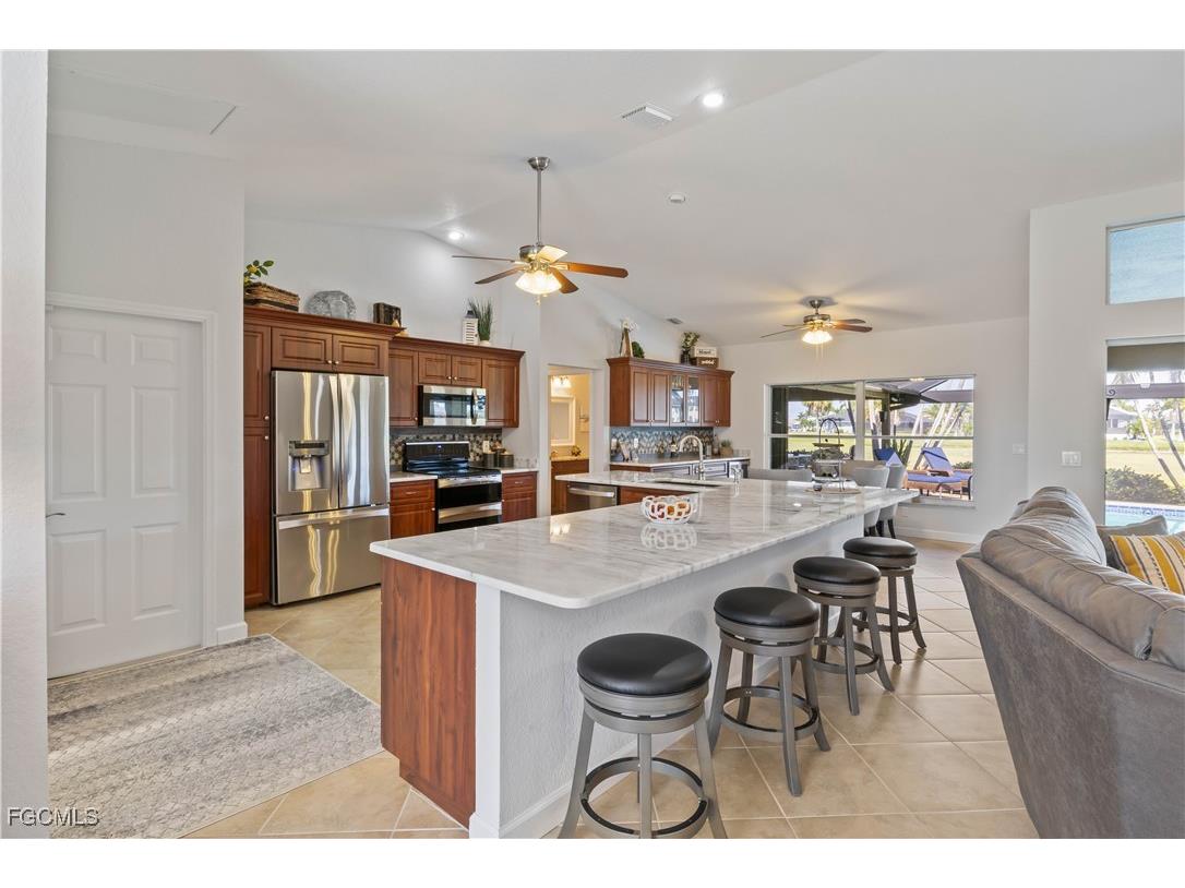 11886 Royal Tee Circle Cape Coral FL 33991 2025020205 image20