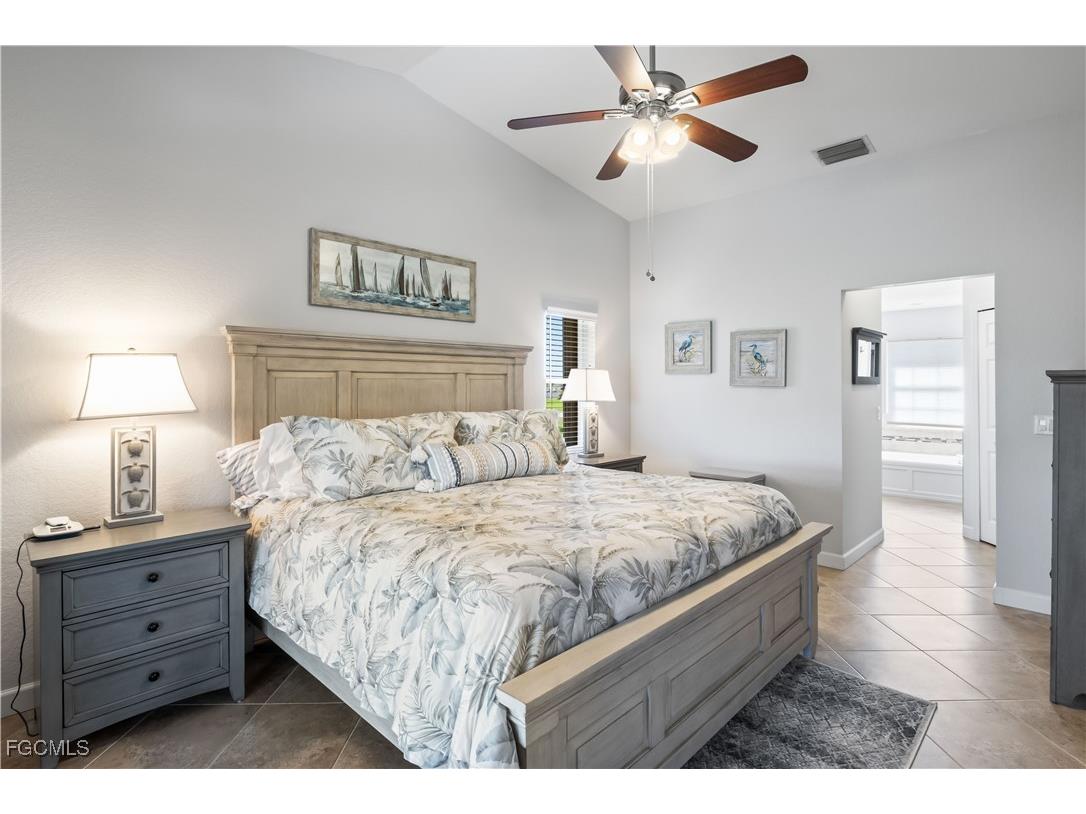 11886 Royal Tee Circle Cape Coral FL 33991 2025020205 image27