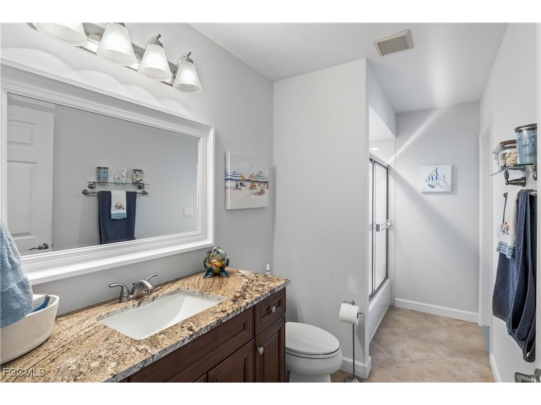 11886 Royal Tee Circle Cape Coral FL 33991 2025020205 image29