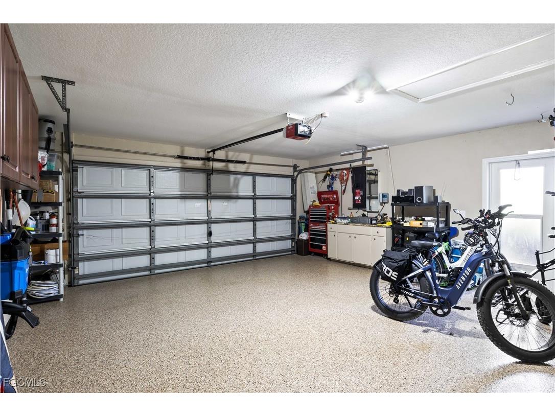 11886 Royal Tee Circle Cape Coral FL 33991 2025020205 image31