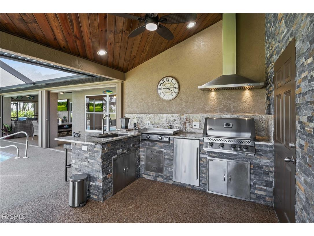 11886 Royal Tee Circle Cape Coral FL 33991 2025020205 image4