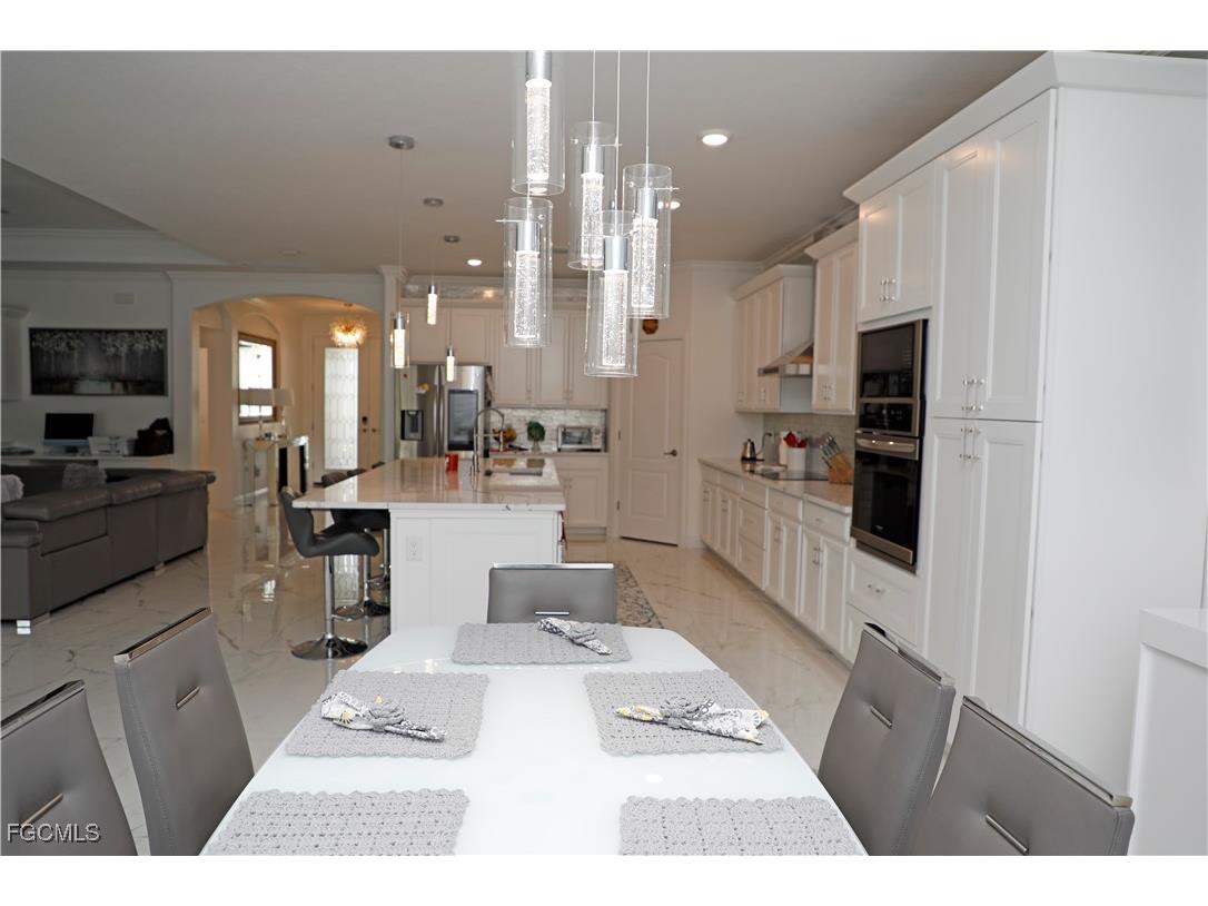 11888 Hickory Estate Circle Fort Myers FL 33913 2025025042 image13