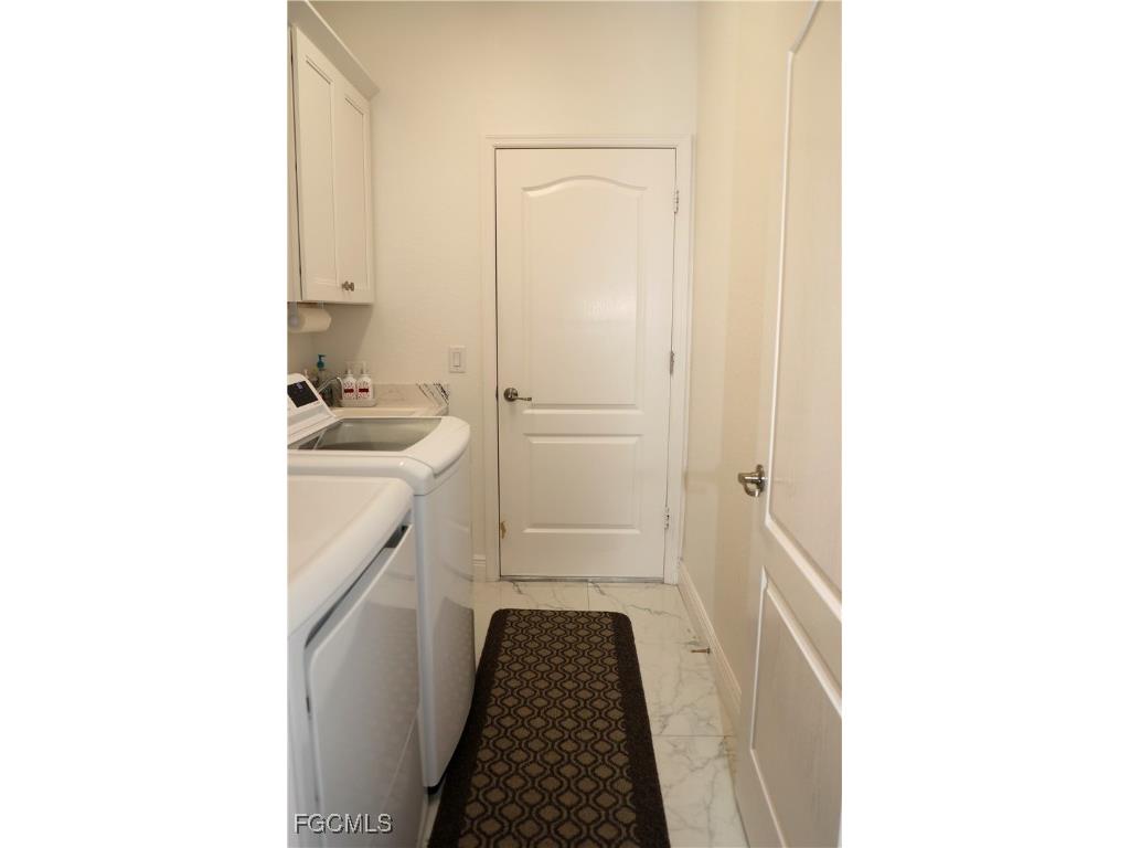 11888 Hickory Estate Circle Fort Myers FL 33913 2025025042 image17