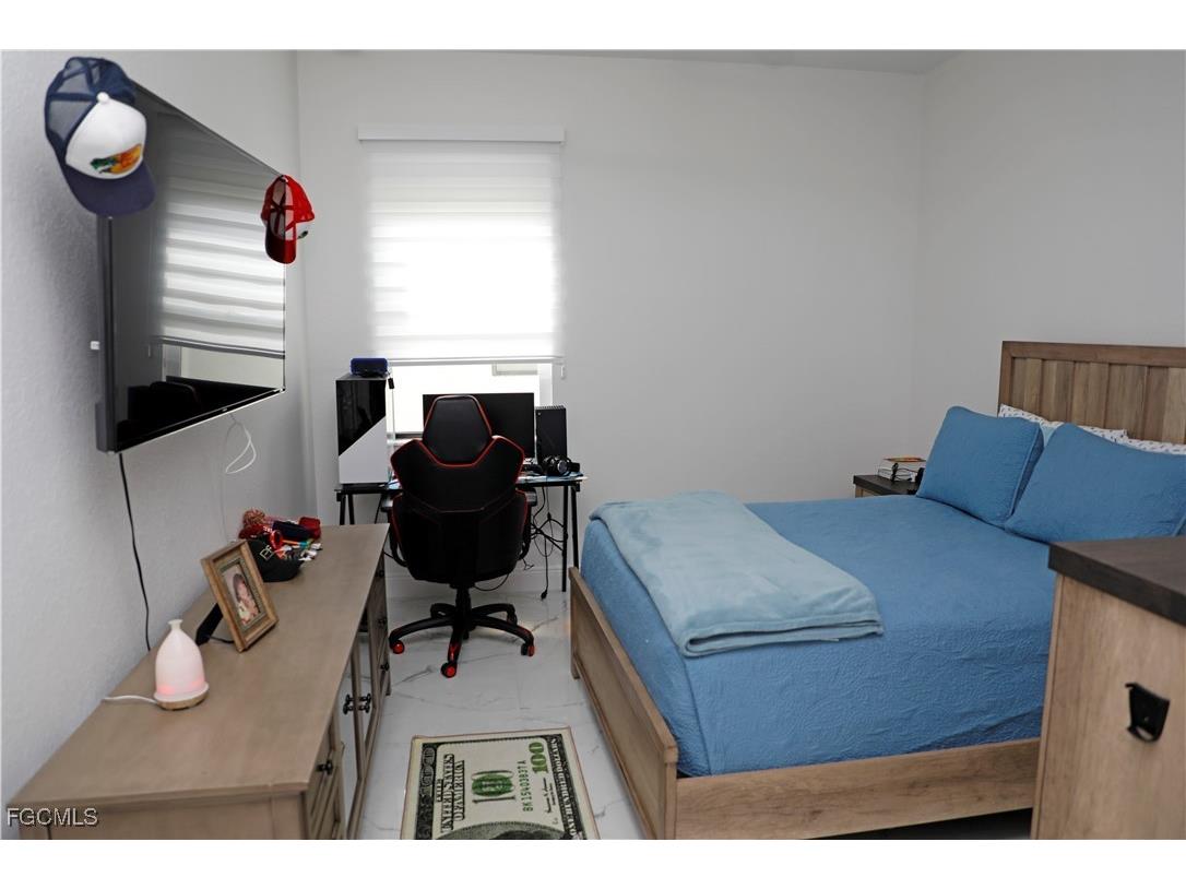 11888 Hickory Estate Circle Fort Myers FL 33913 2025025042 image18