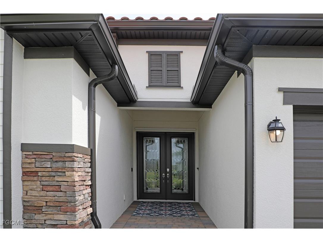 11888 Hickory Estate Circle Fort Myers FL 33913 2025025042 image2