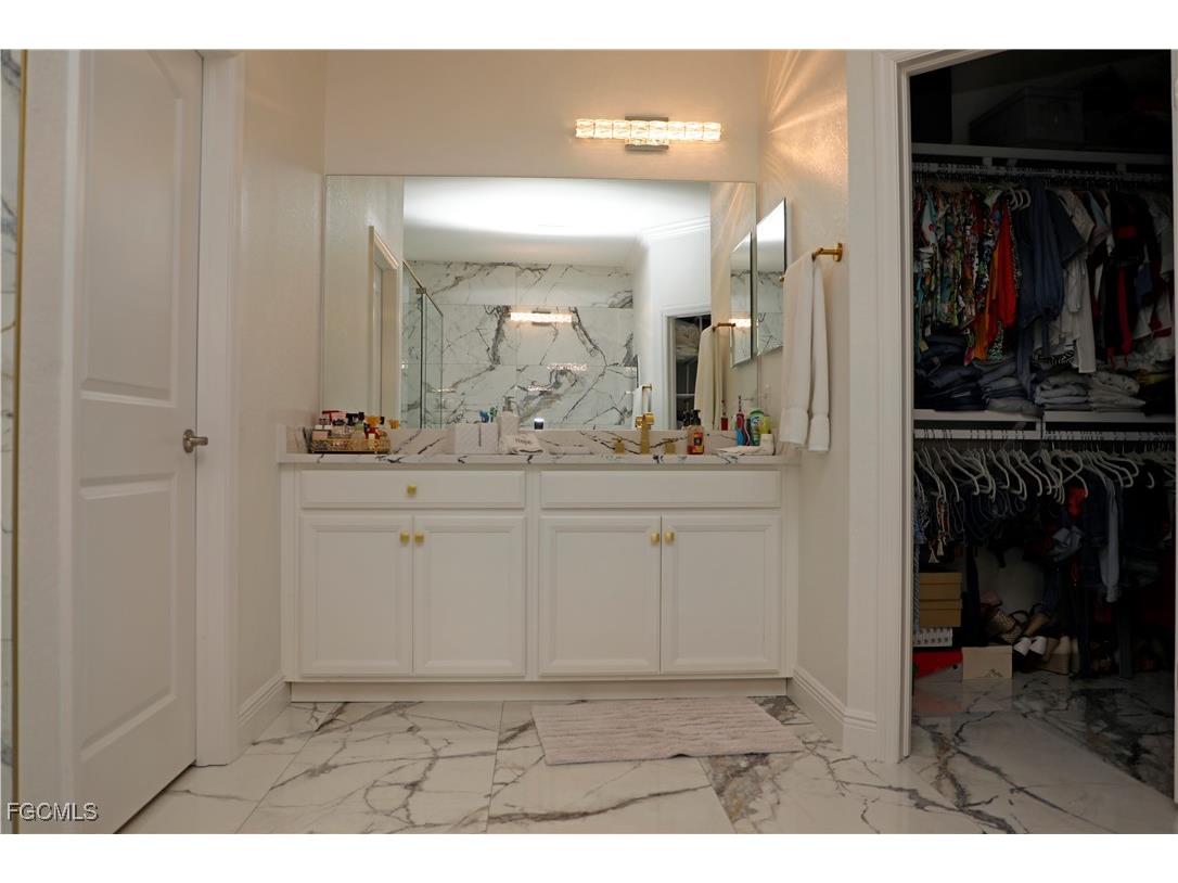 11888 Hickory Estate Circle Fort Myers FL 33913 2025025042 image25