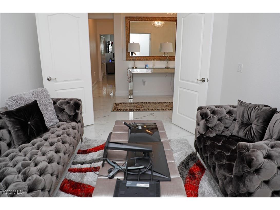 11888 Hickory Estate Circle Fort Myers FL 33913 2025025042 image8