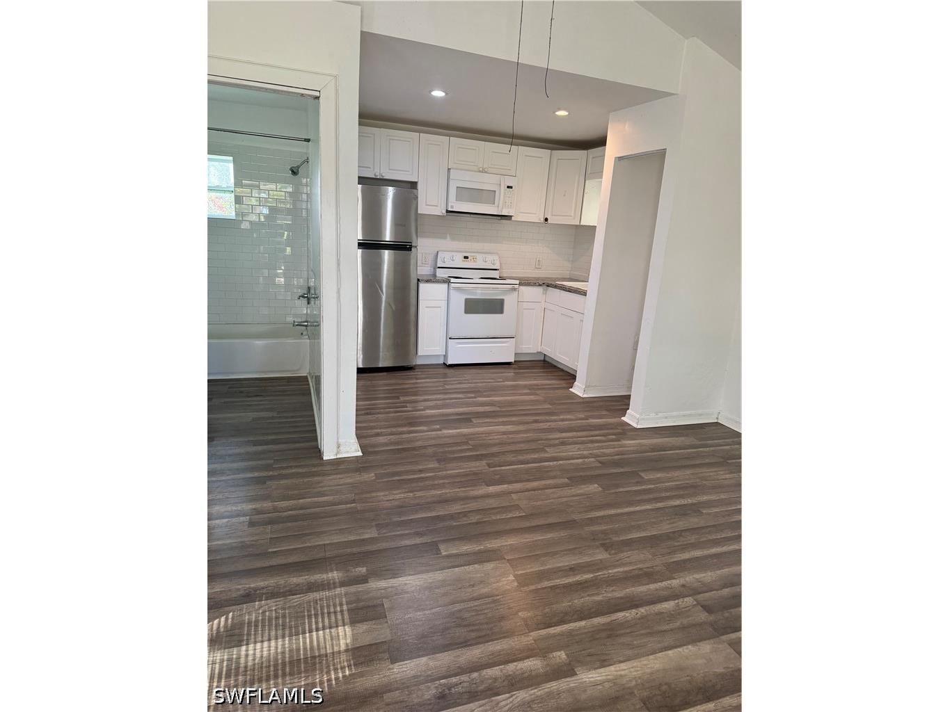 1189 N Tamiami Trail #UNIT L North Fort Myers FL 33903 226016286 image3