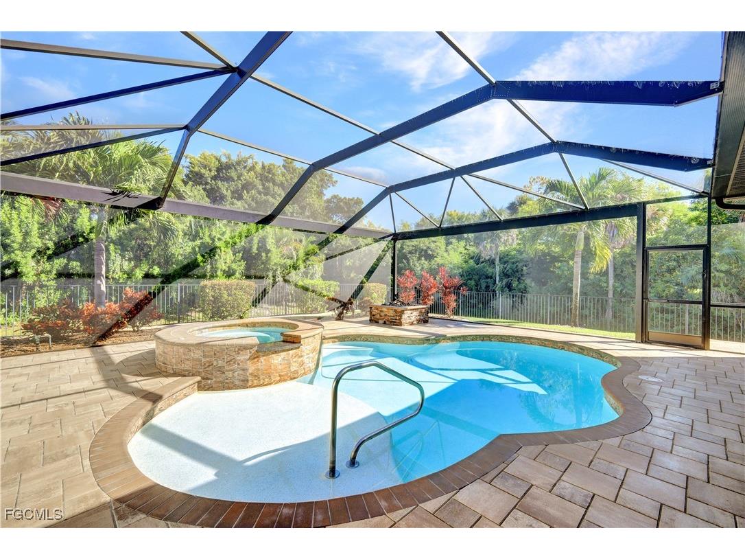 1189 S Town And River Drive Fort Myers FL 33919 2025017184 image10