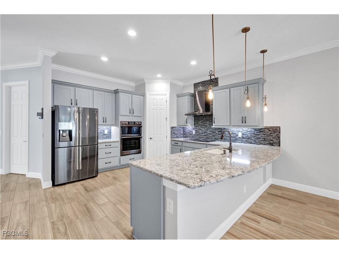 1189 S Town And River Drive Fort Myers FL 33919 2025017184 image13