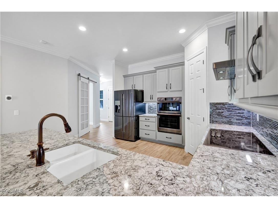 1189 S Town And River Drive Fort Myers FL 33919 2025017184 image15