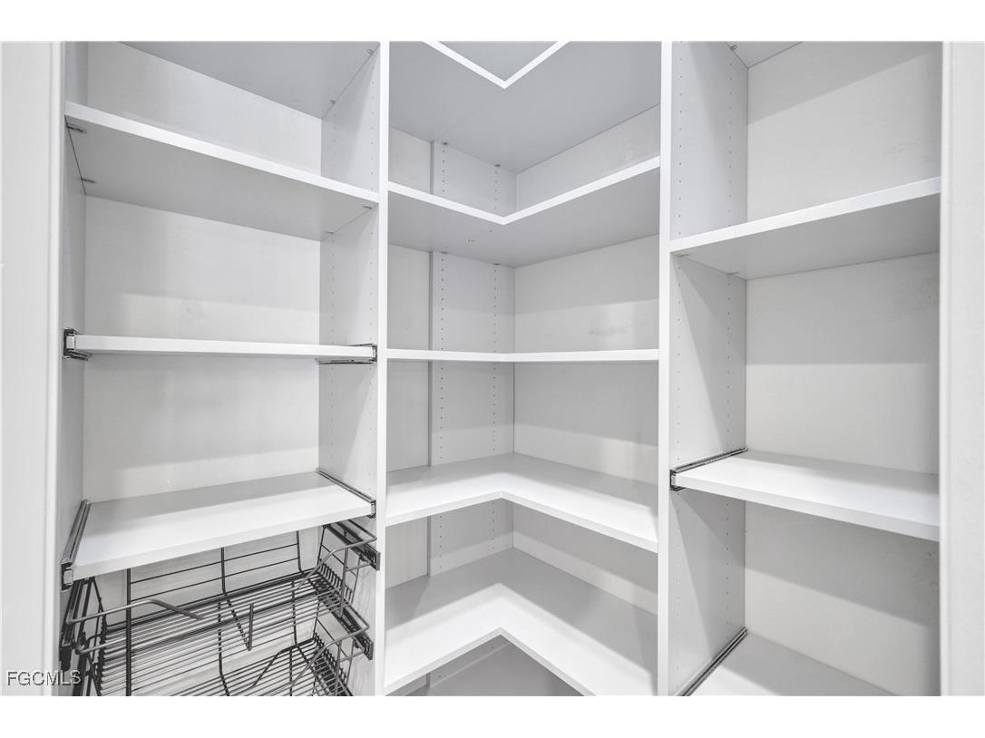 1189 S Town And River Drive Fort Myers FL 33919 2025017184 image16