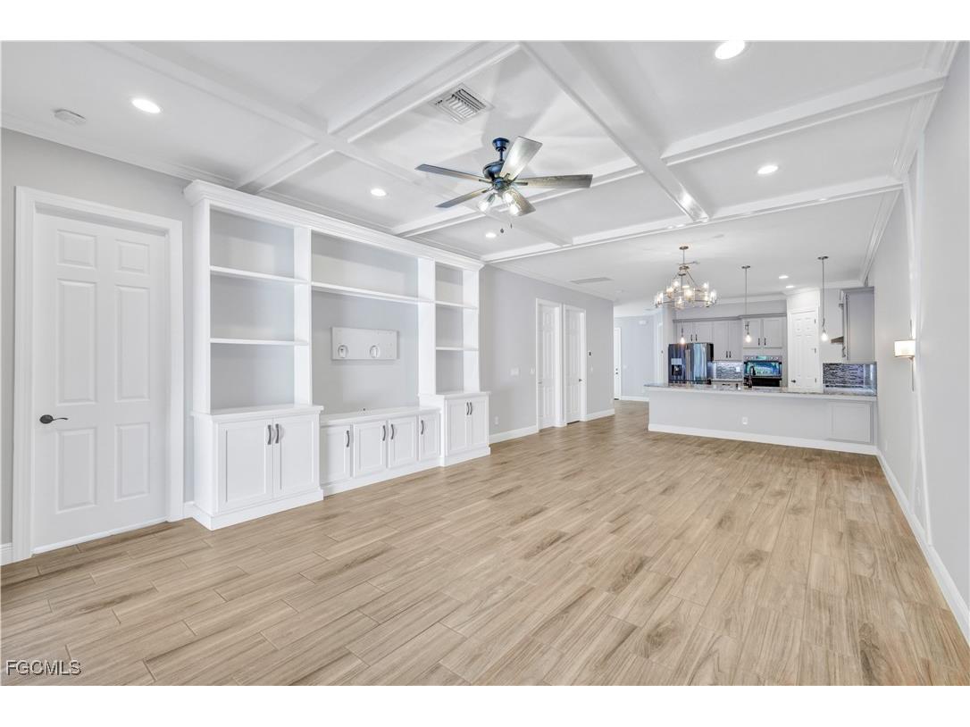 1189 S Town And River Drive Fort Myers FL 33919 2025017184 image18