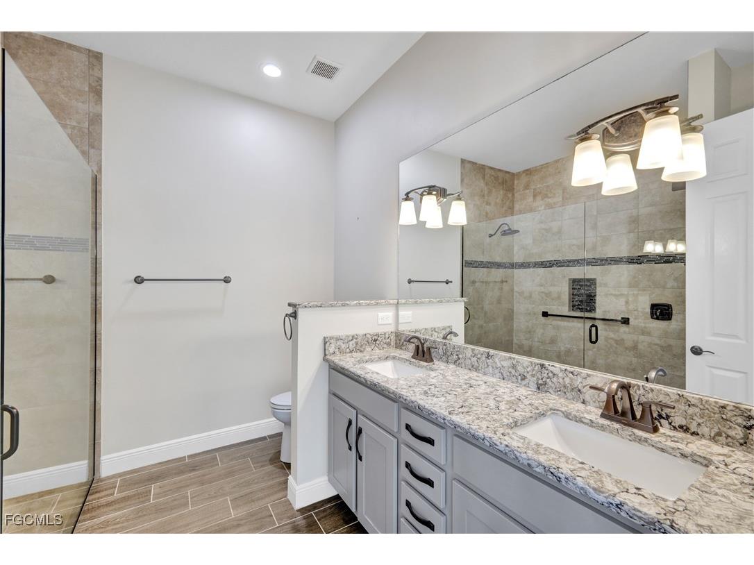 1189 S Town And River Drive Fort Myers FL 33919 2025017184 image25