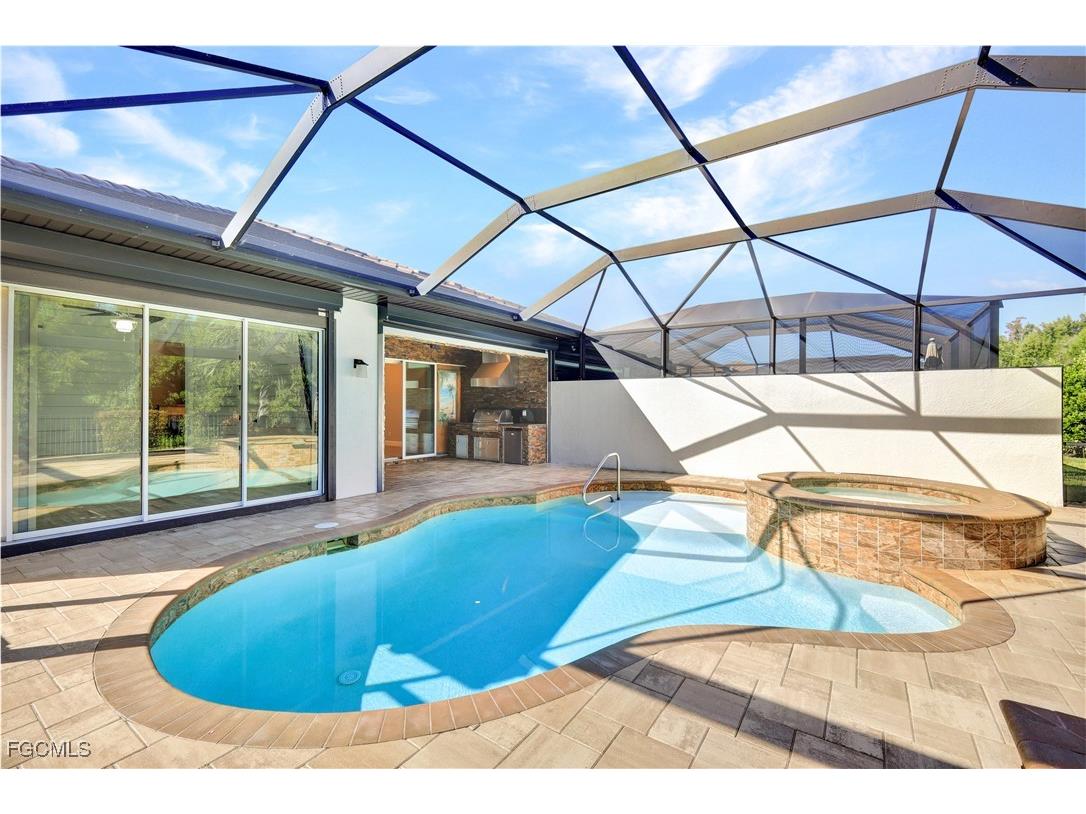 1189 S Town And River Drive Fort Myers FL 33919 2025017184 image9