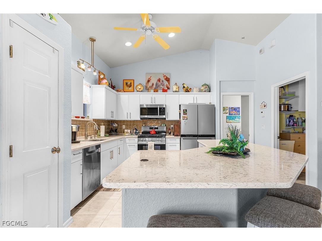11890 Oscoda Court Bokeelia FL 33922 2026010543 image5