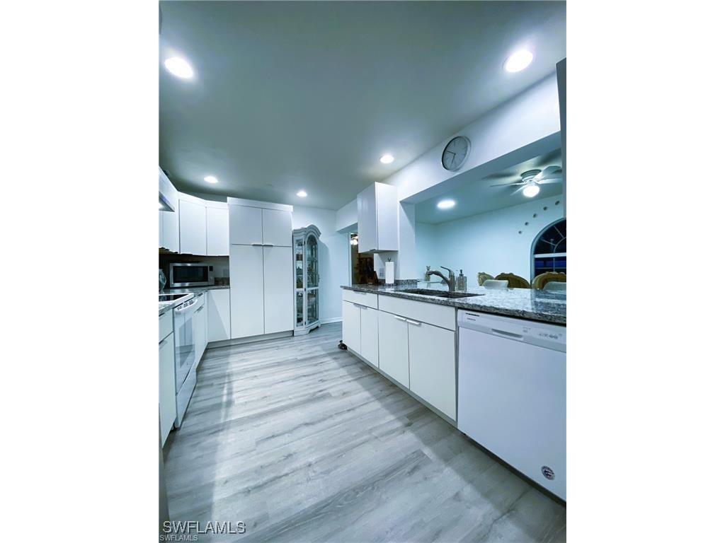 119 Flame Vine Drive Naples FL 34110 225068286 image9