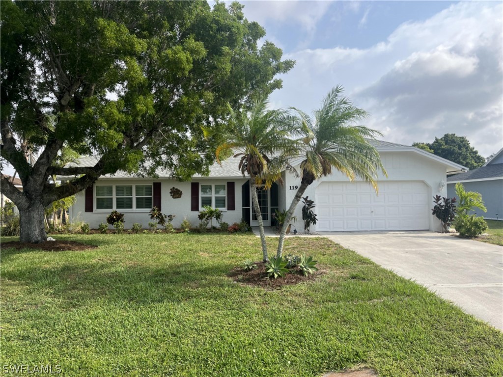 119 Madison Drive Naples FL 34110 224044911 image1