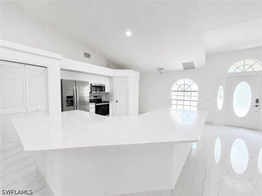 119 Plantation Circle Naples FL 34104 226023940 image3
