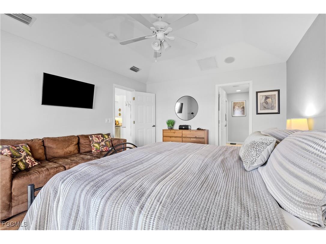 119 SW 39th Place Cape Coral FL 33991 2025021298 image20