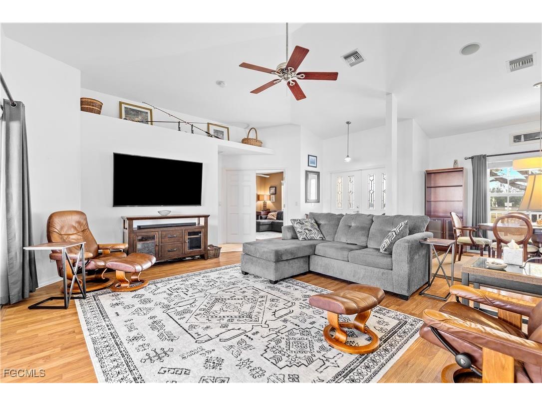 119 SW 39th Place Cape Coral FL 33991 2025021298 image7