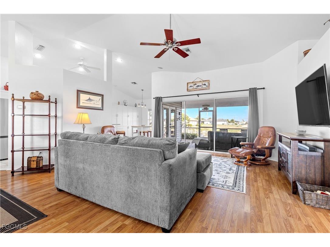 119 SW 39th Place Cape Coral FL 33991 2025021298 image8