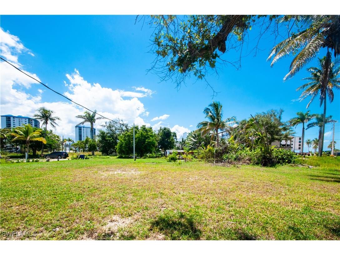 119 Sabal Drive Fort Myers Beach FL 33931 225023107 image5