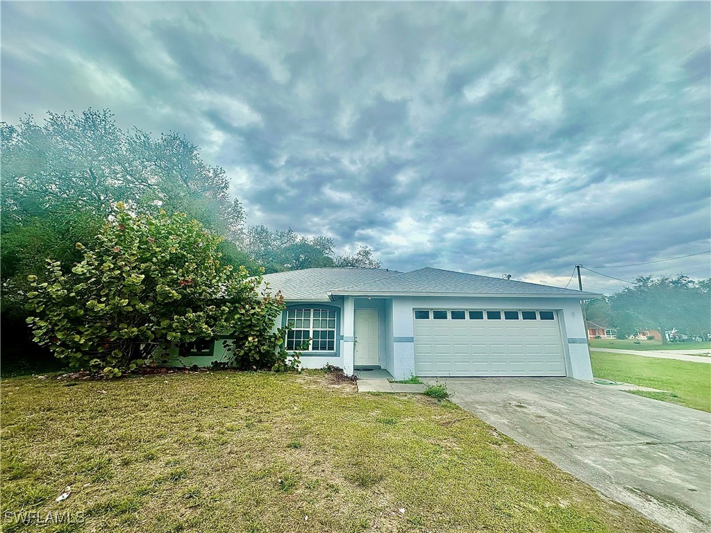 119 Teakwood Court Lehigh Acres FL 33974 225024772 image1