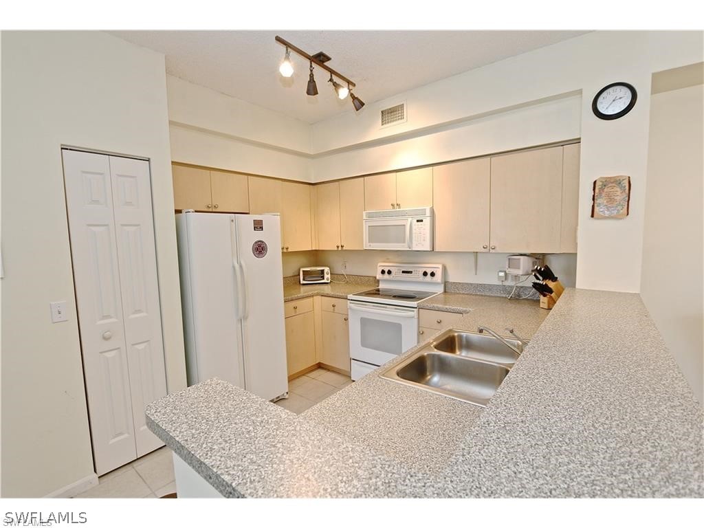 1190 Reserve Way #305 Naples FL 34105 224042517 image1