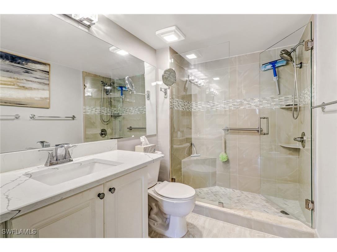 1190 Wildwood Lakes Boulevard #306 Naples FL 34104 225075587 image15