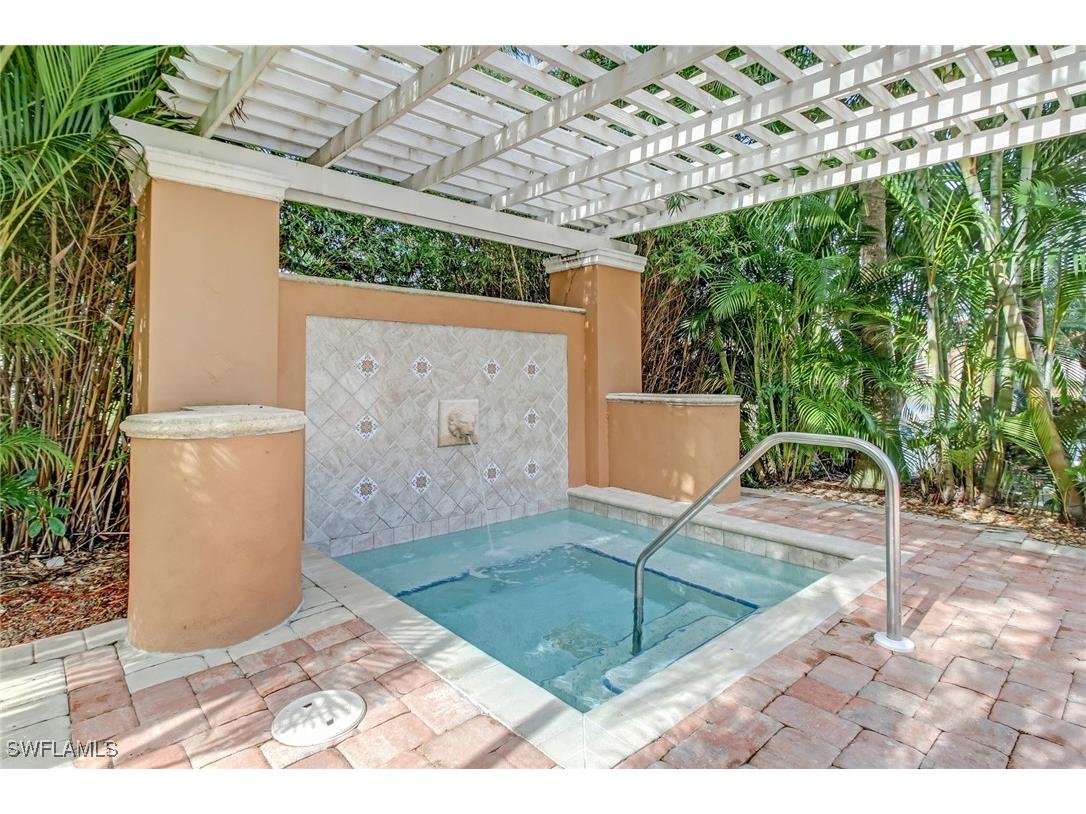 1190 Wildwood Lakes Boulevard #306 Naples FL 34104 225075587 image22