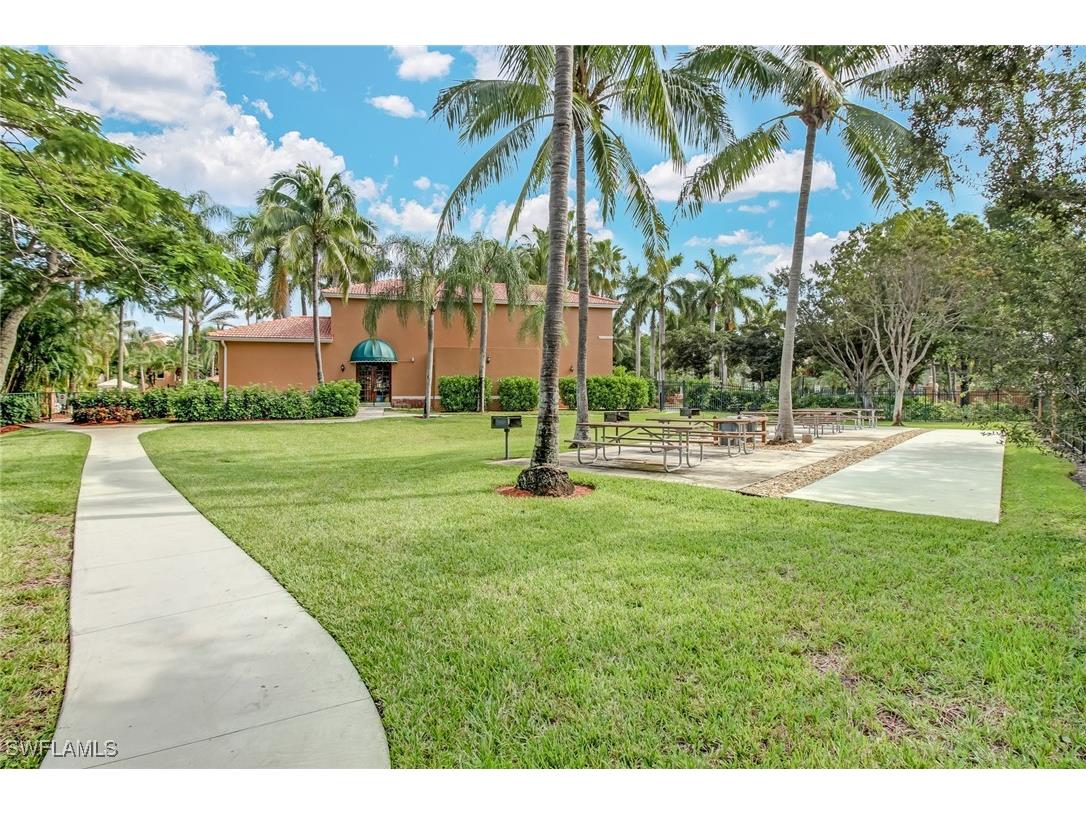 1190 Wildwood Lakes Boulevard #306 Naples FL 34104 225075587 image29