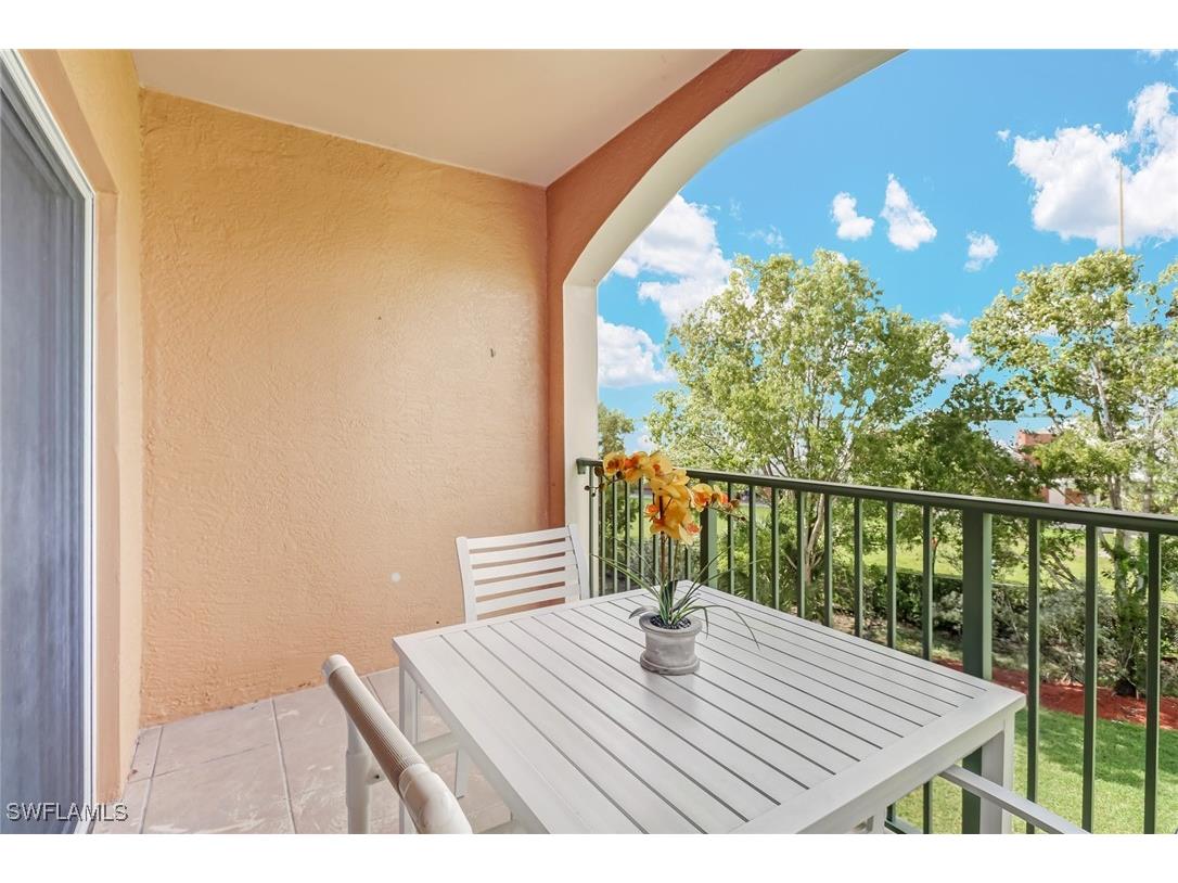 1190 Wildwood Lakes Boulevard #306 Naples FL 34104 225075587 image3