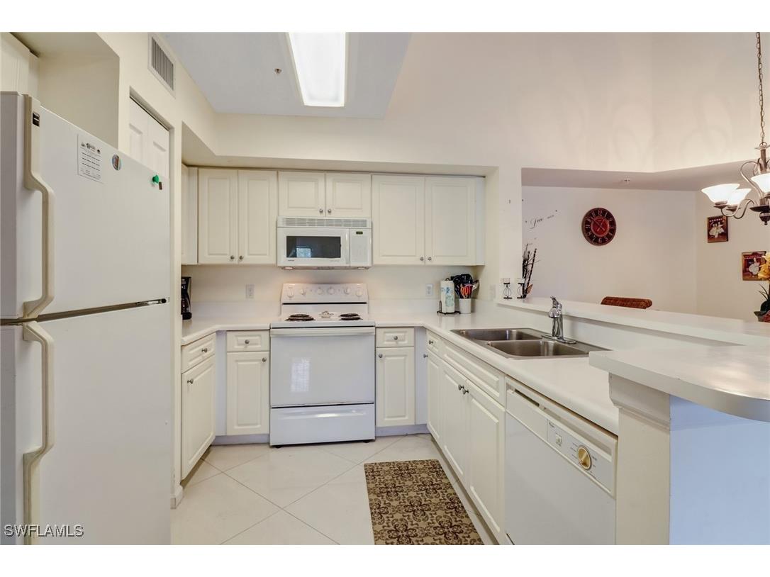 1190 Wildwood Lakes Boulevard #306 Naples FL 34104 225075587 image8