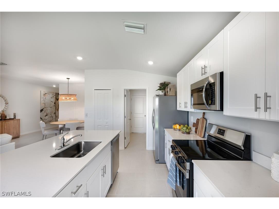 11901 Savanna Lakes Boulevard Lehigh Acres FL 33974 226008043 image5