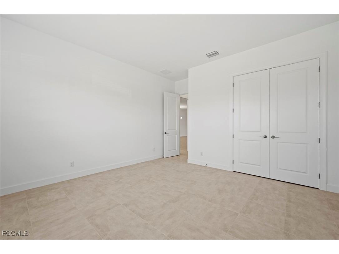 11902 Raggio Drive Fort Myers FL 33913 2025007143 image27