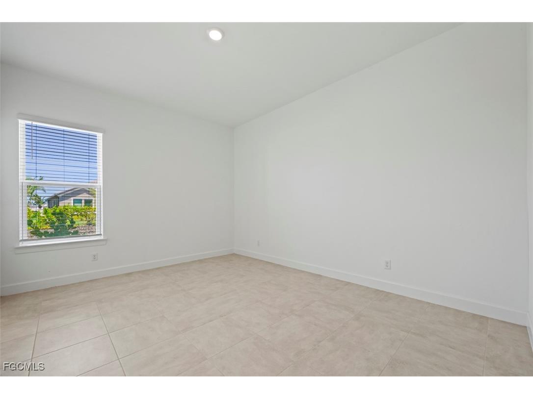 11902 Raggio Drive Fort Myers FL 33913 2025007143 image29