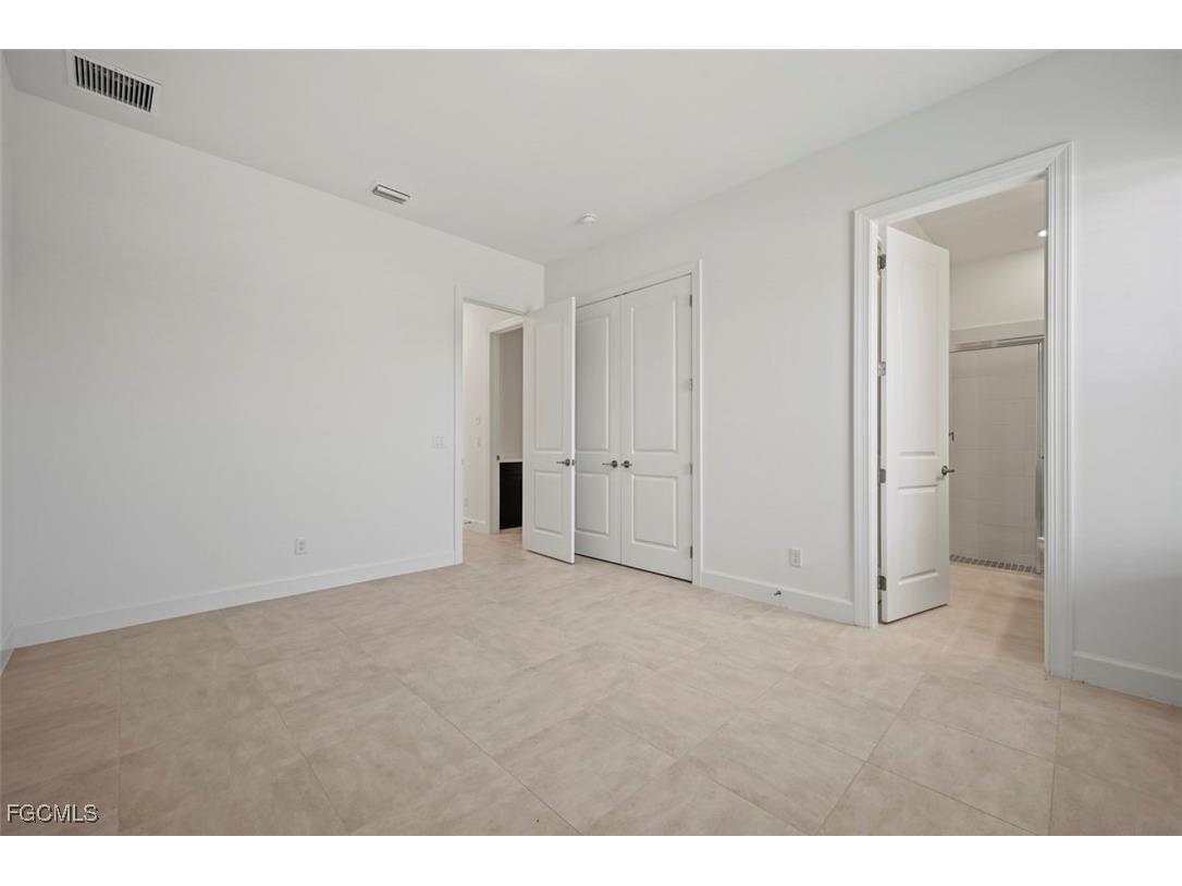 11902 Raggio Drive Fort Myers FL 33913 2025007143 image30