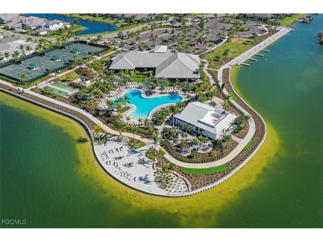 11902 Raggio Drive Fort Myers FL 33913 2025007143 image43