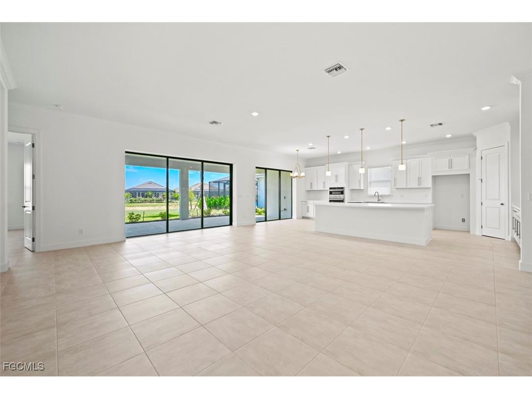 11902 Raggio Drive Fort Myers FL 33913 2025007143 image8