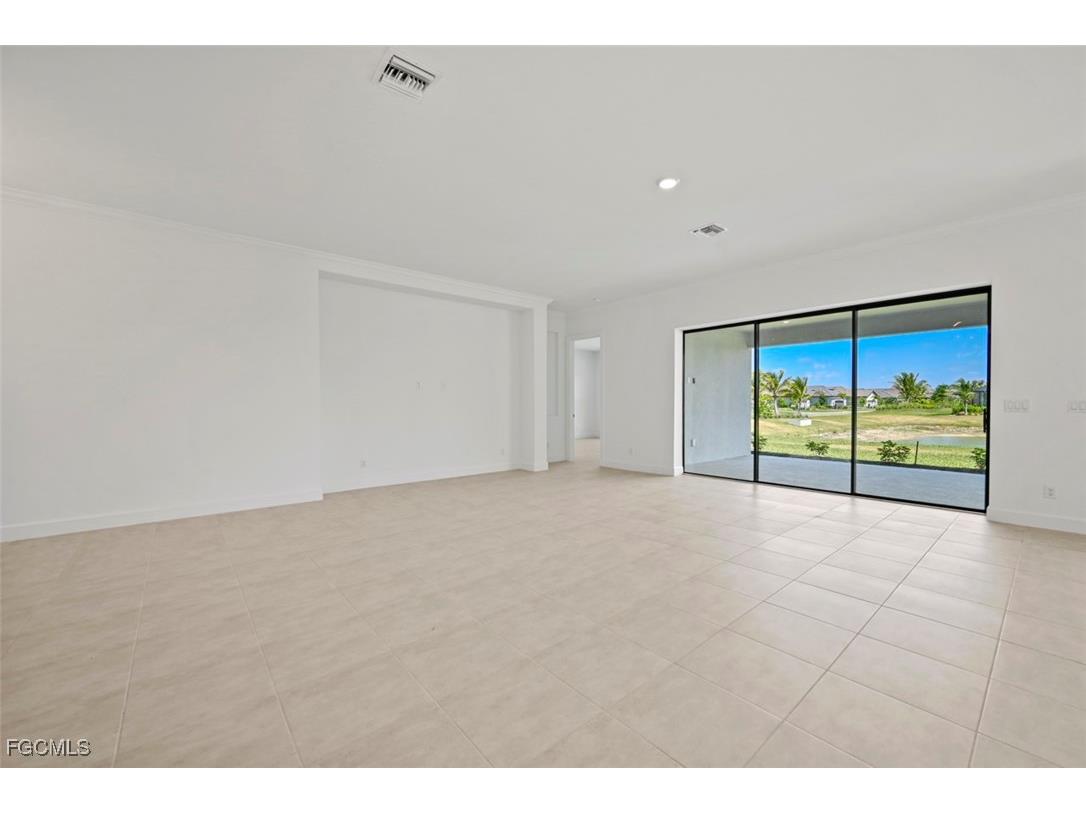 11902 Raggio Drive Fort Myers FL 33913 2025007143 image9