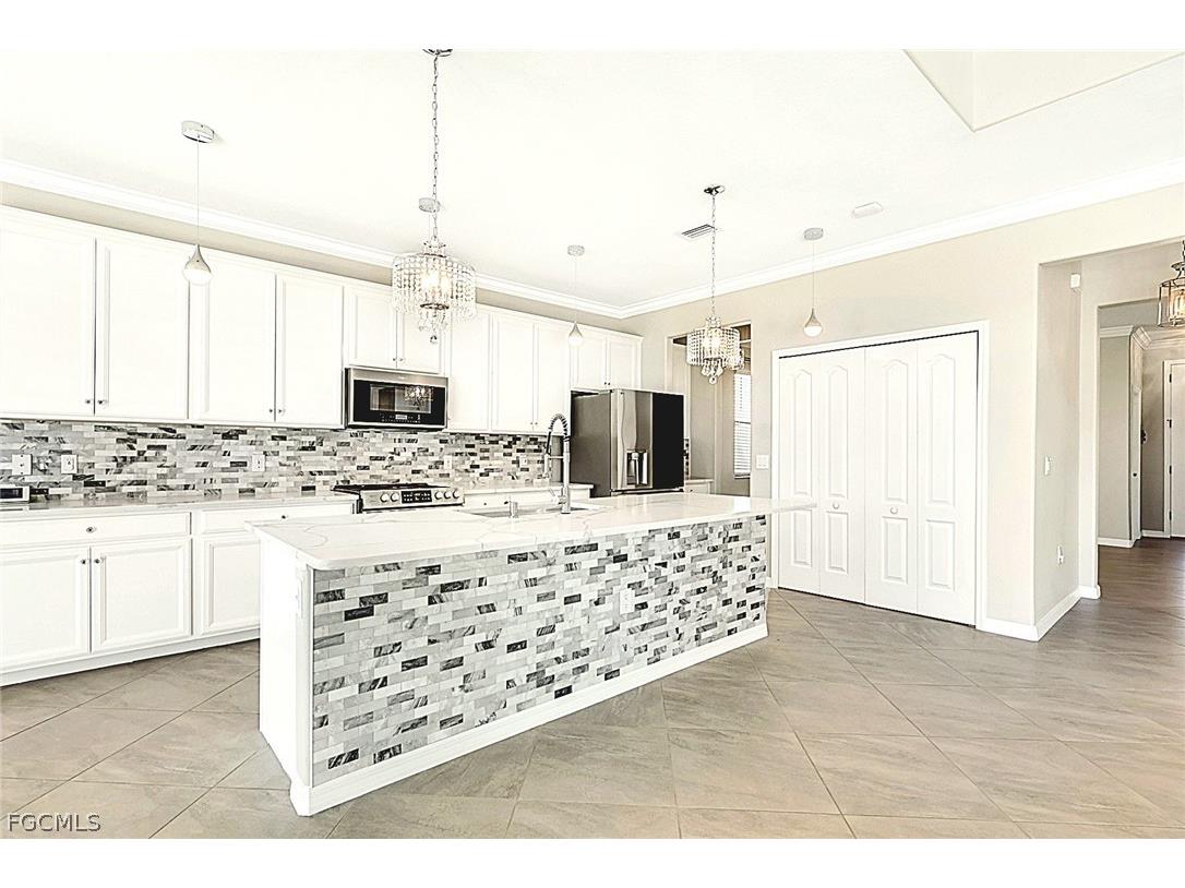 11905 Hickory Estate Circle Fort Myers FL 33913 2026012617 image6
