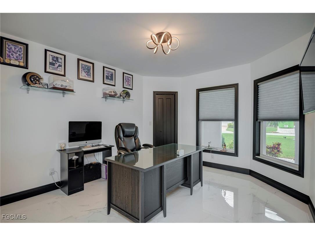 11908 King James Court Cape Coral FL 33991 2025013911 image15