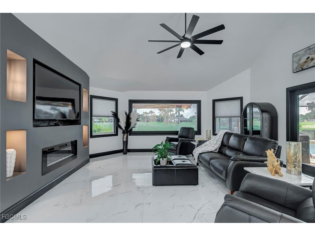 11908 King James Court Cape Coral FL 33991 2025013911 image3