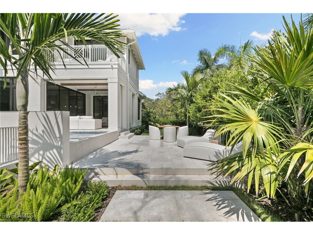 1191 7th Avenue N Naples FL 34102 224078260 image24